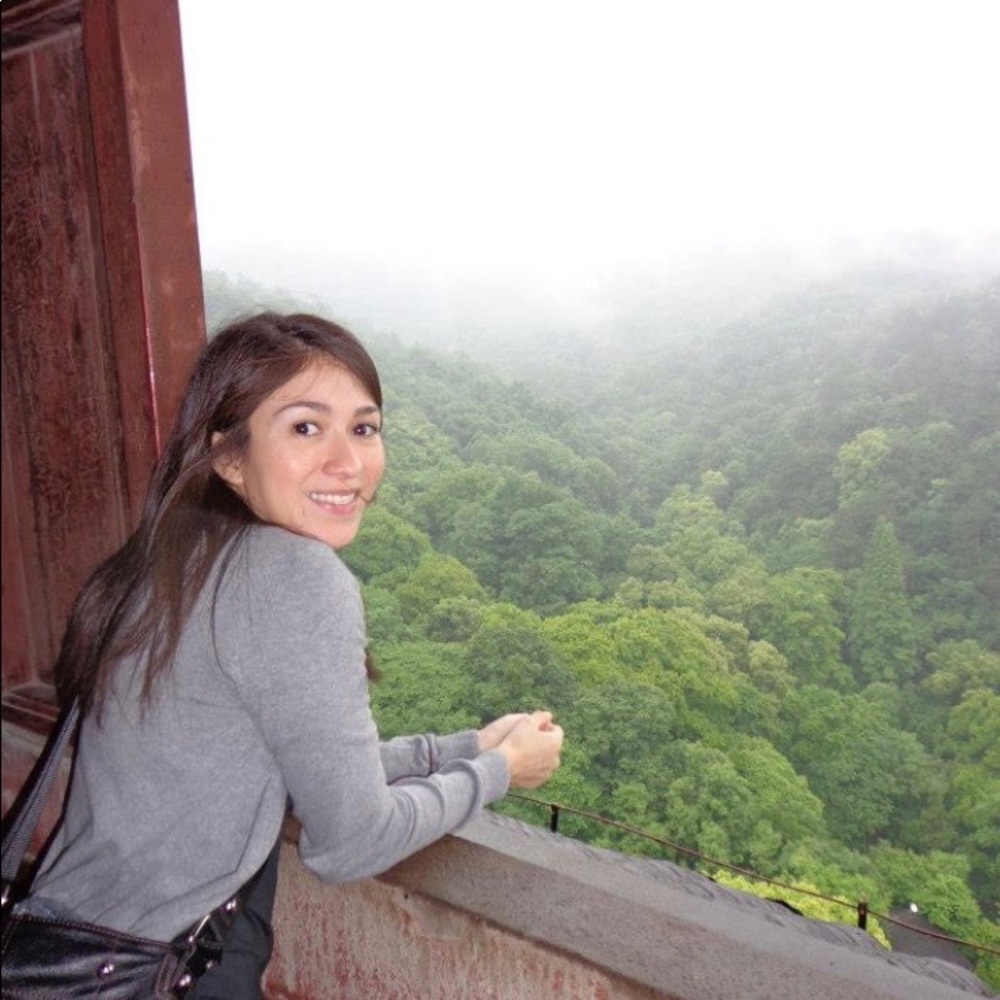 Meet your Posher, Adrianna